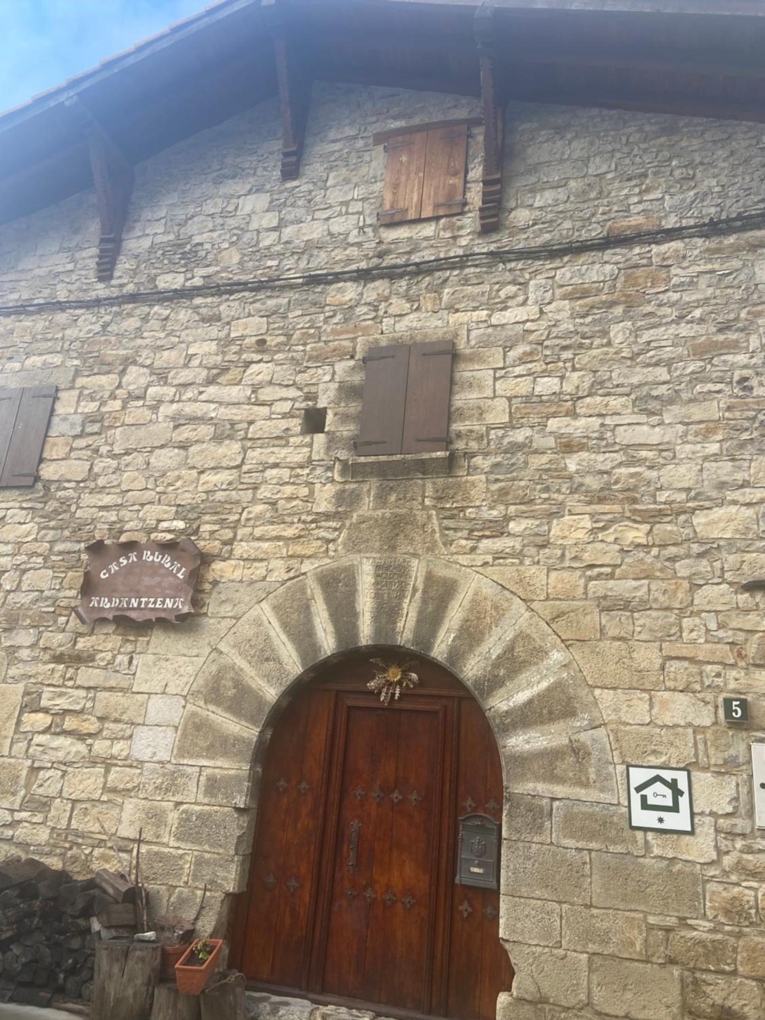 Casa Rural Ardantzena Ardaiz Esterno foto